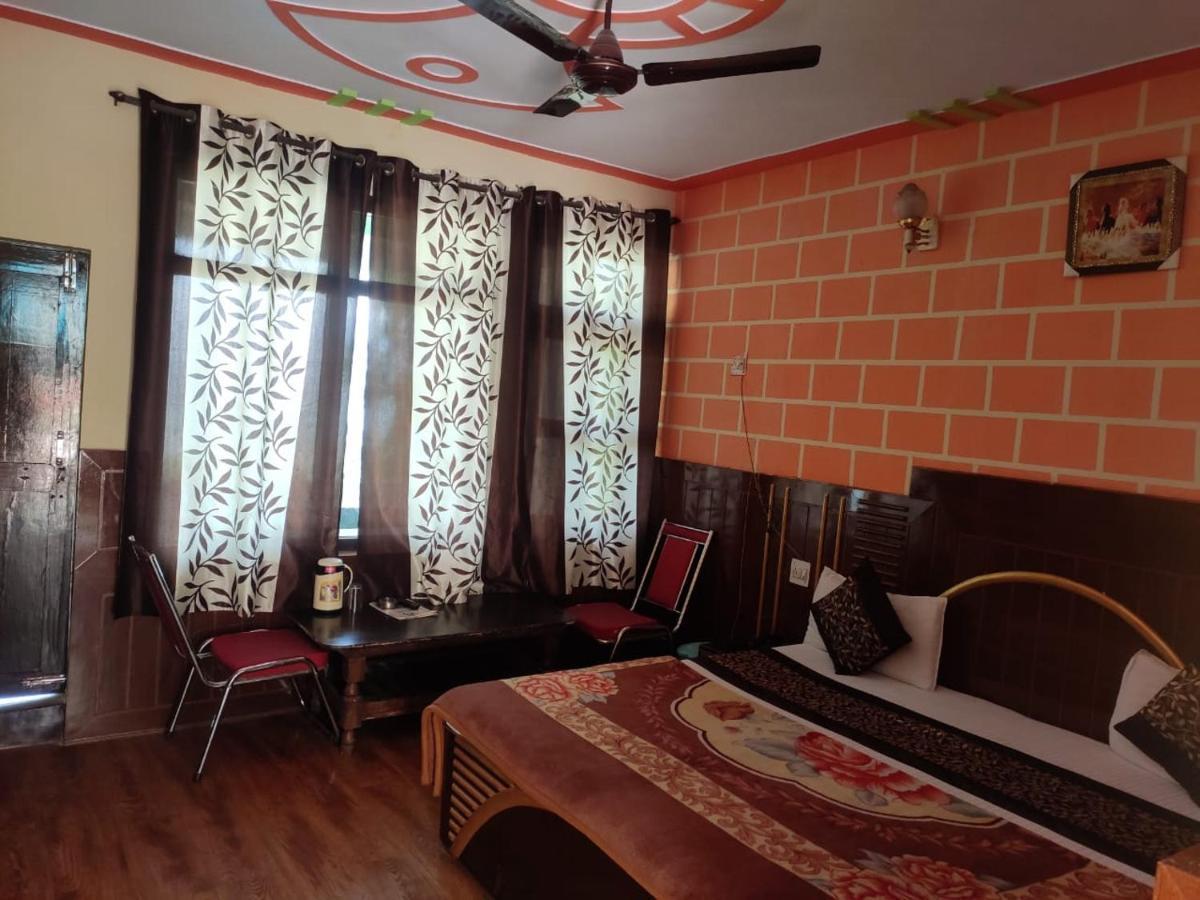 Hotel Deepraj, Kausani Dış mekan fotoğraf