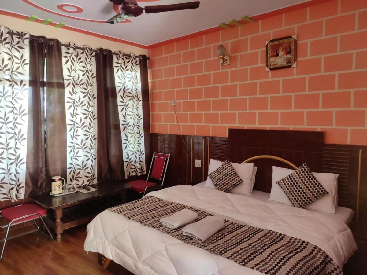 Hotel Deepraj, Kausani Dış mekan fotoğraf
