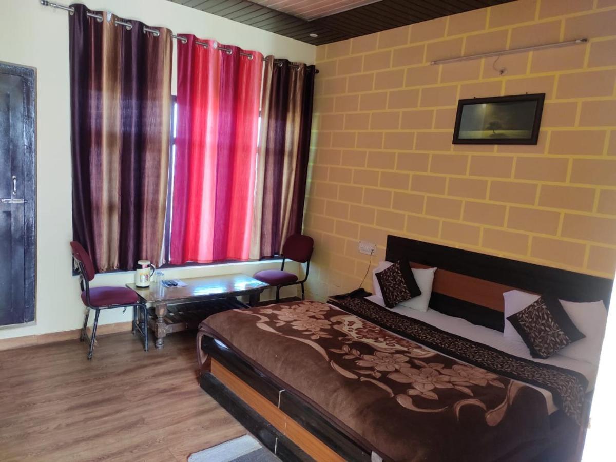 Hotel Deepraj, Kausani Dış mekan fotoğraf