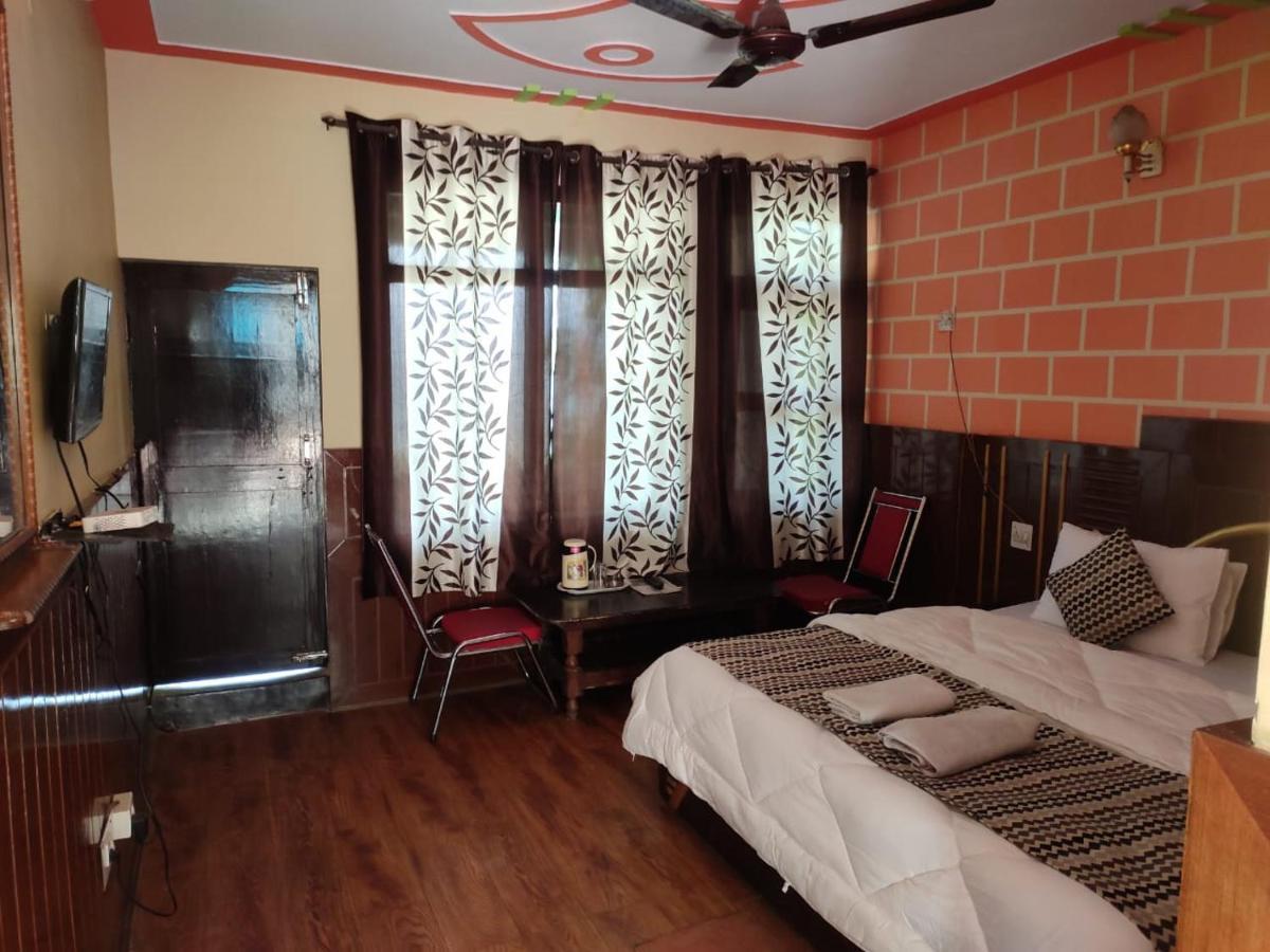 Hotel Deepraj, Kausani Dış mekan fotoğraf