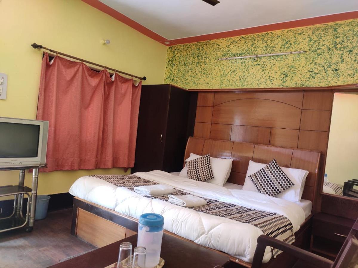 Hotel Deepraj, Kausani Dış mekan fotoğraf