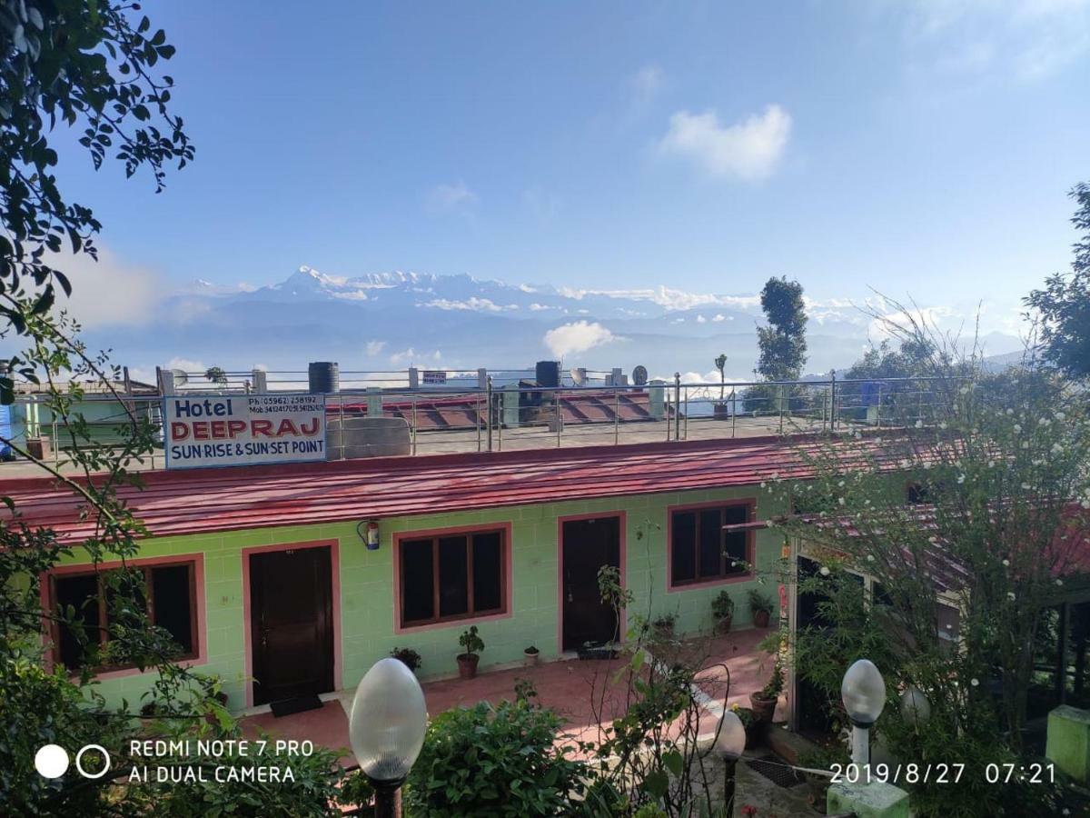 Hotel Deepraj, Kausani Dış mekan fotoğraf